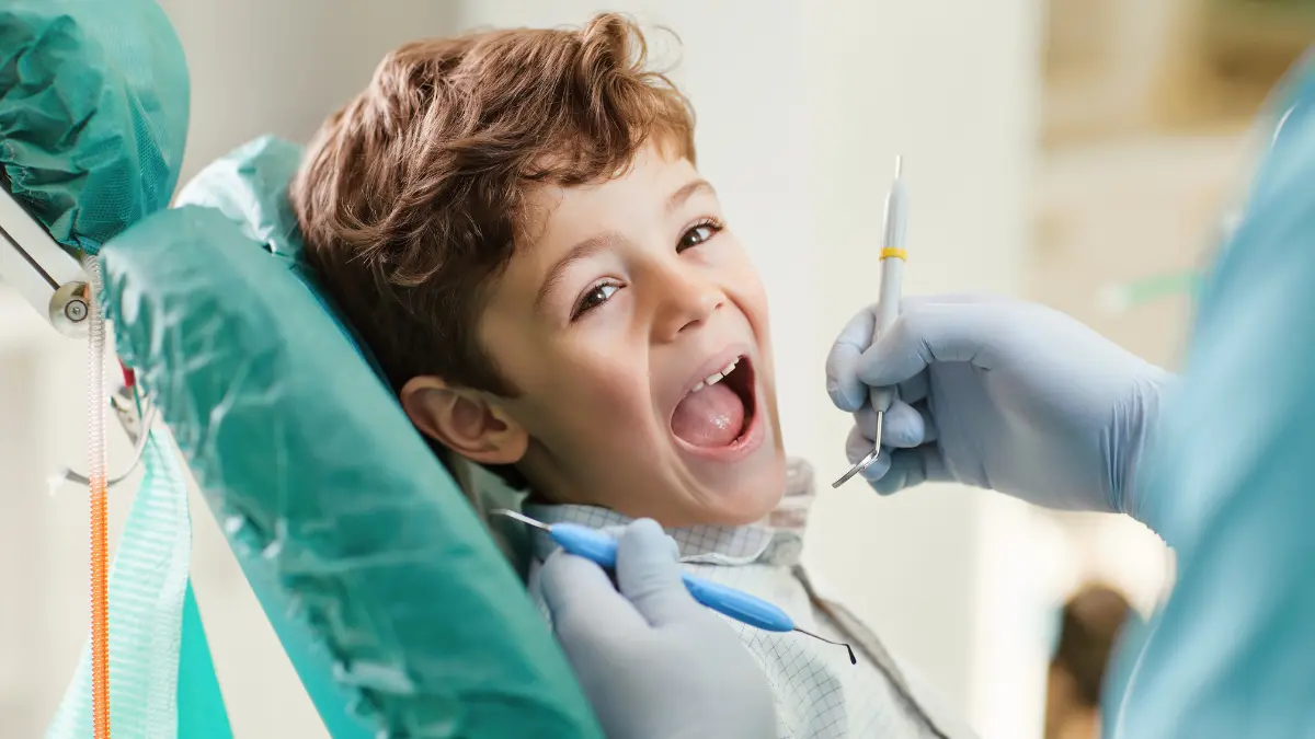 Come prendersi cura dei denti dei bambini dopo il rientro a scuola. I consigli di Dental Genesis
