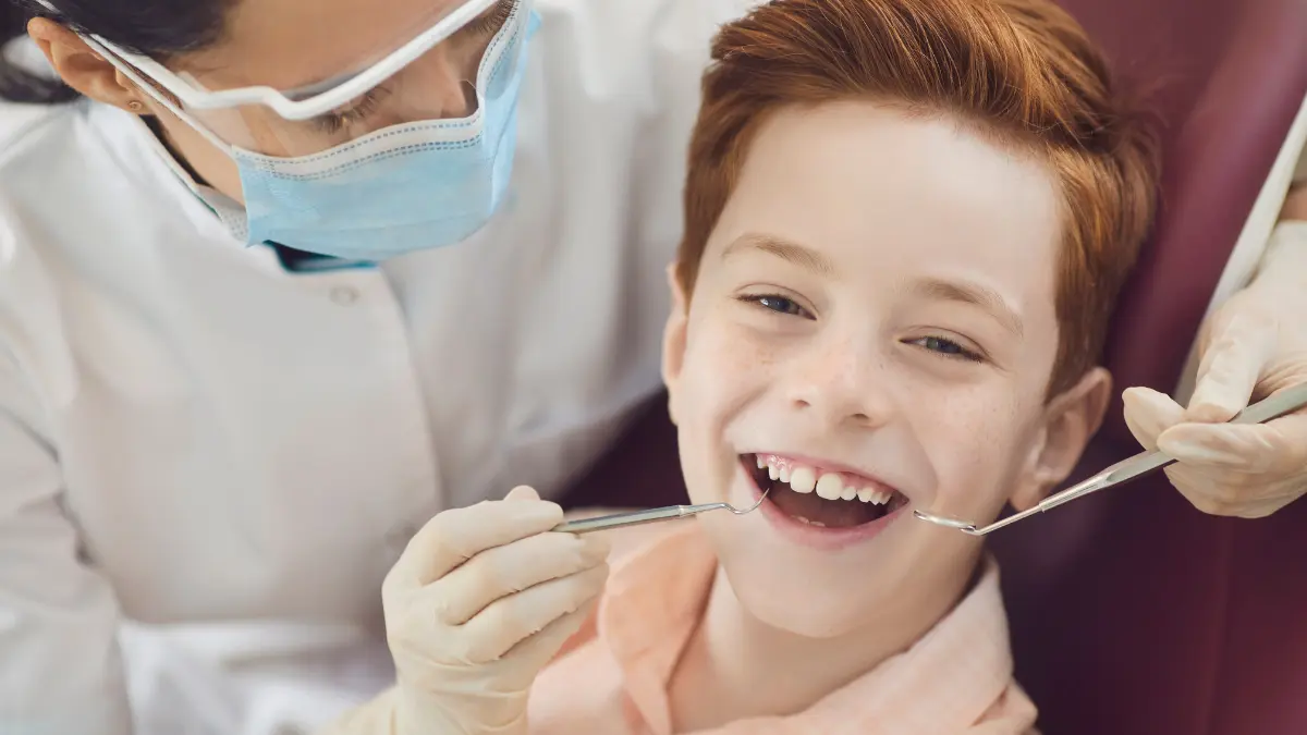 Bambini e dentista: come trasformare la prima visita in un gioco